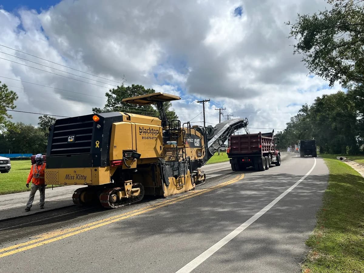 Milling Machine — Commercial Lot Action
